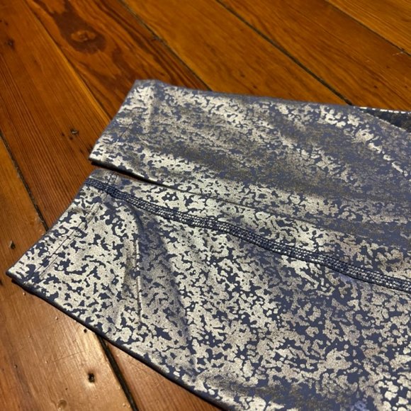 Alloy Ombre High Waisted Midi Legging Size - Picture 2 of 11